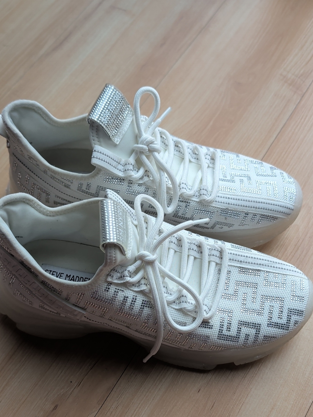 Steve Madden Maxima Sneakers 10 "Clean Soles"